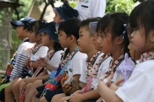 Outing Class Tzu Chi School duduk